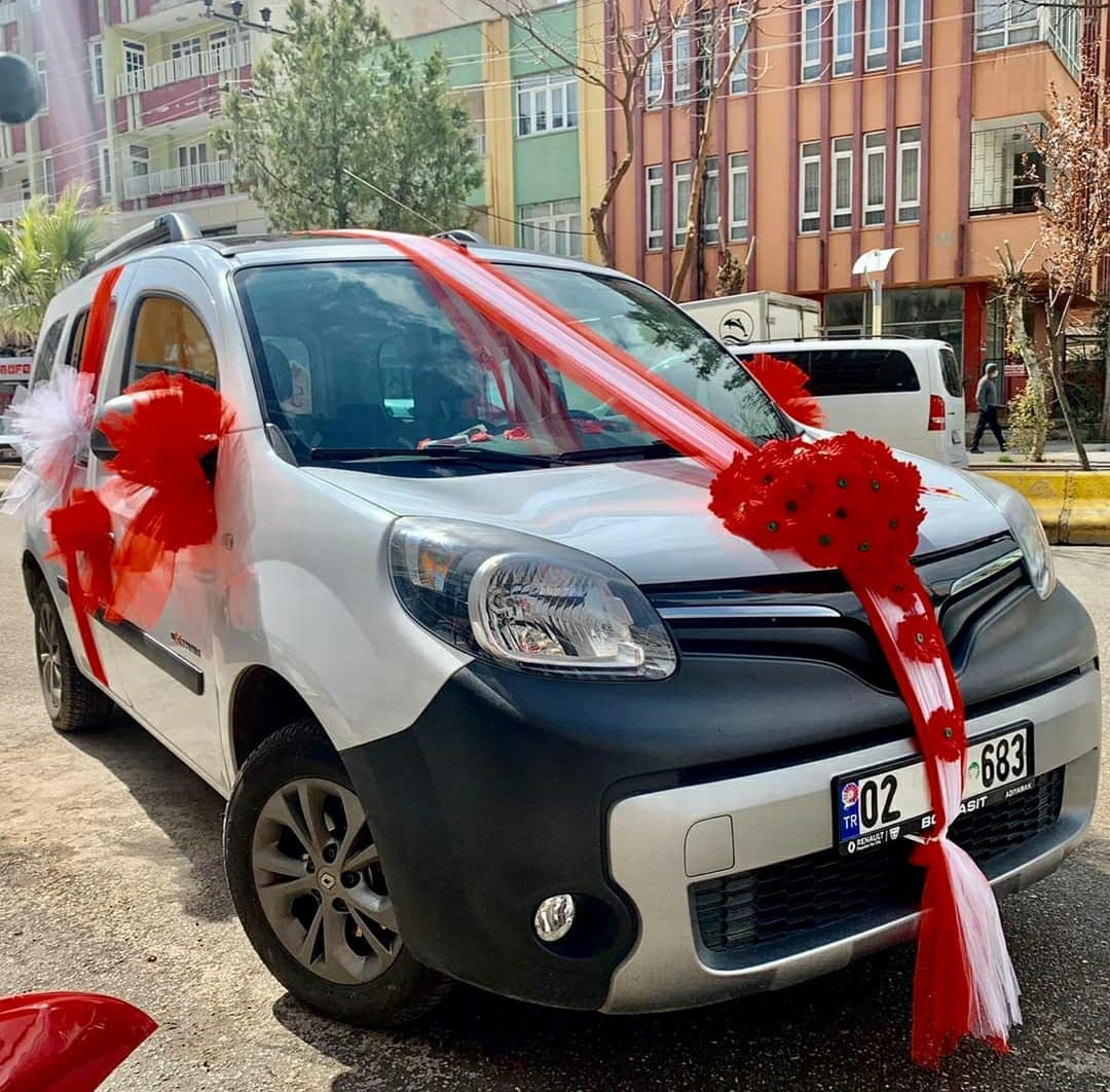 Adıyaman Zümrüt Çiçekçilik ve Araba Süsleme