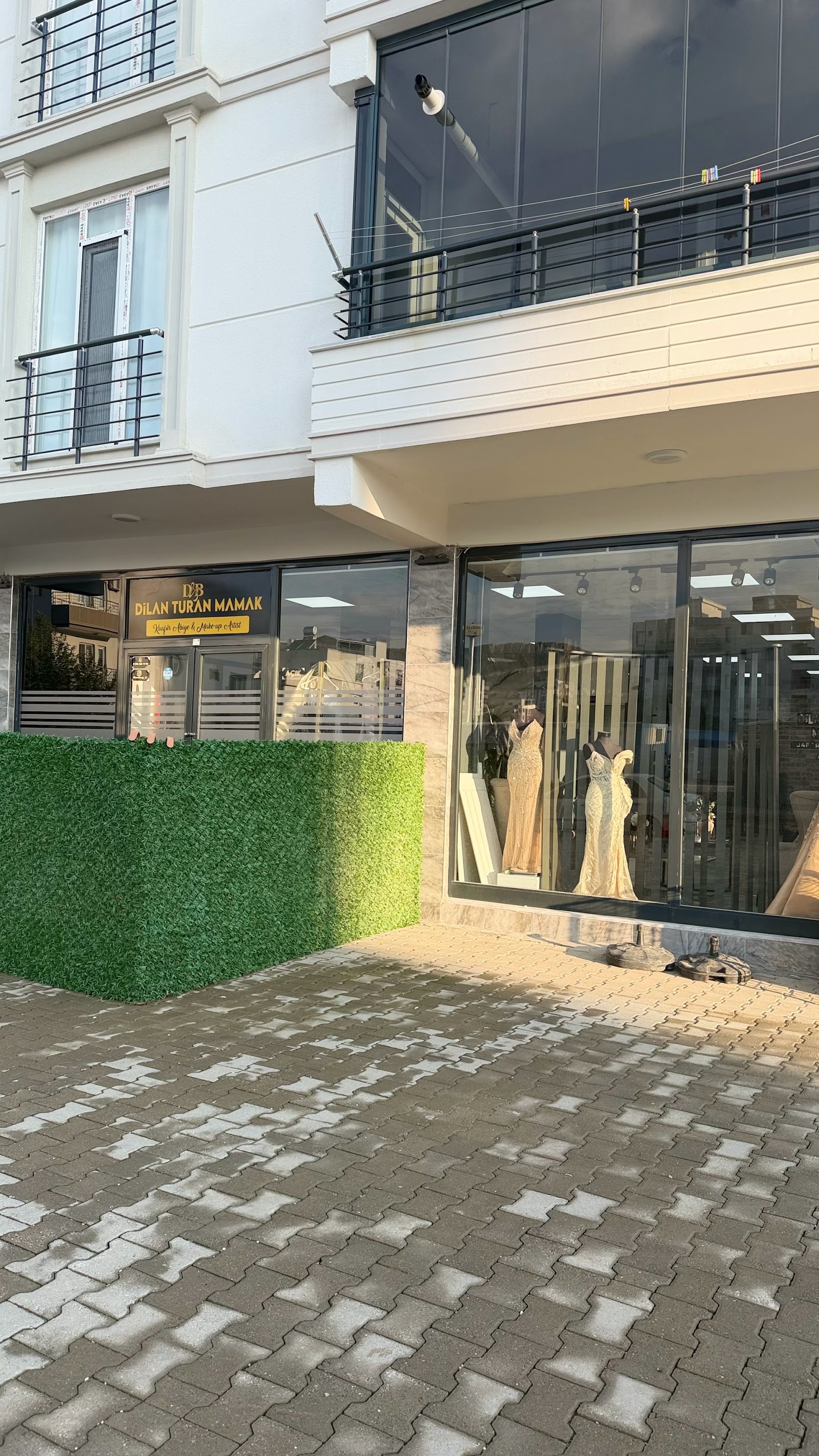 DİLAN TURAN MAMAK KUAFÖR ABİYE & MAKE-UP ARTİST