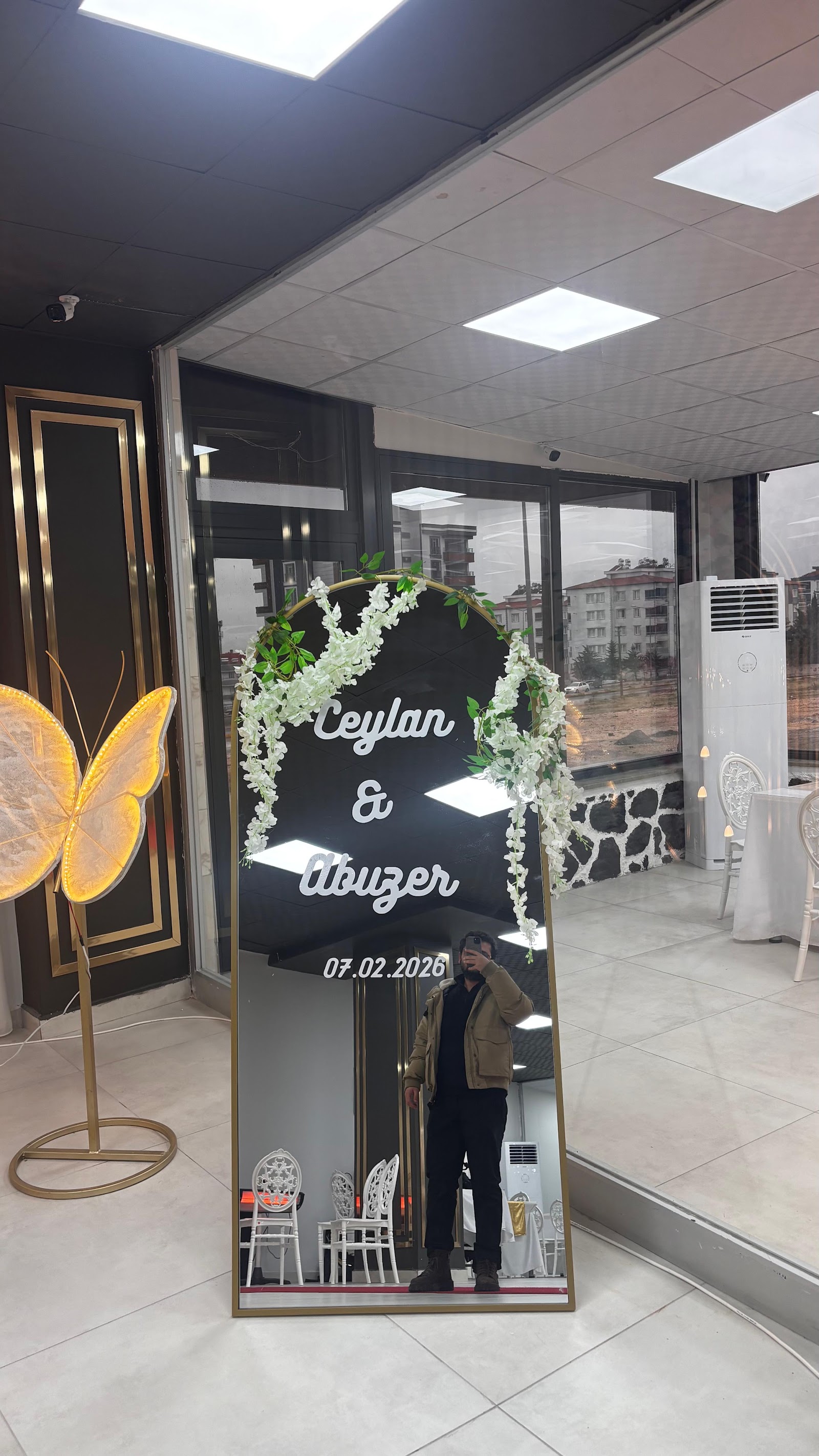Kuvars Salon Davet Evi