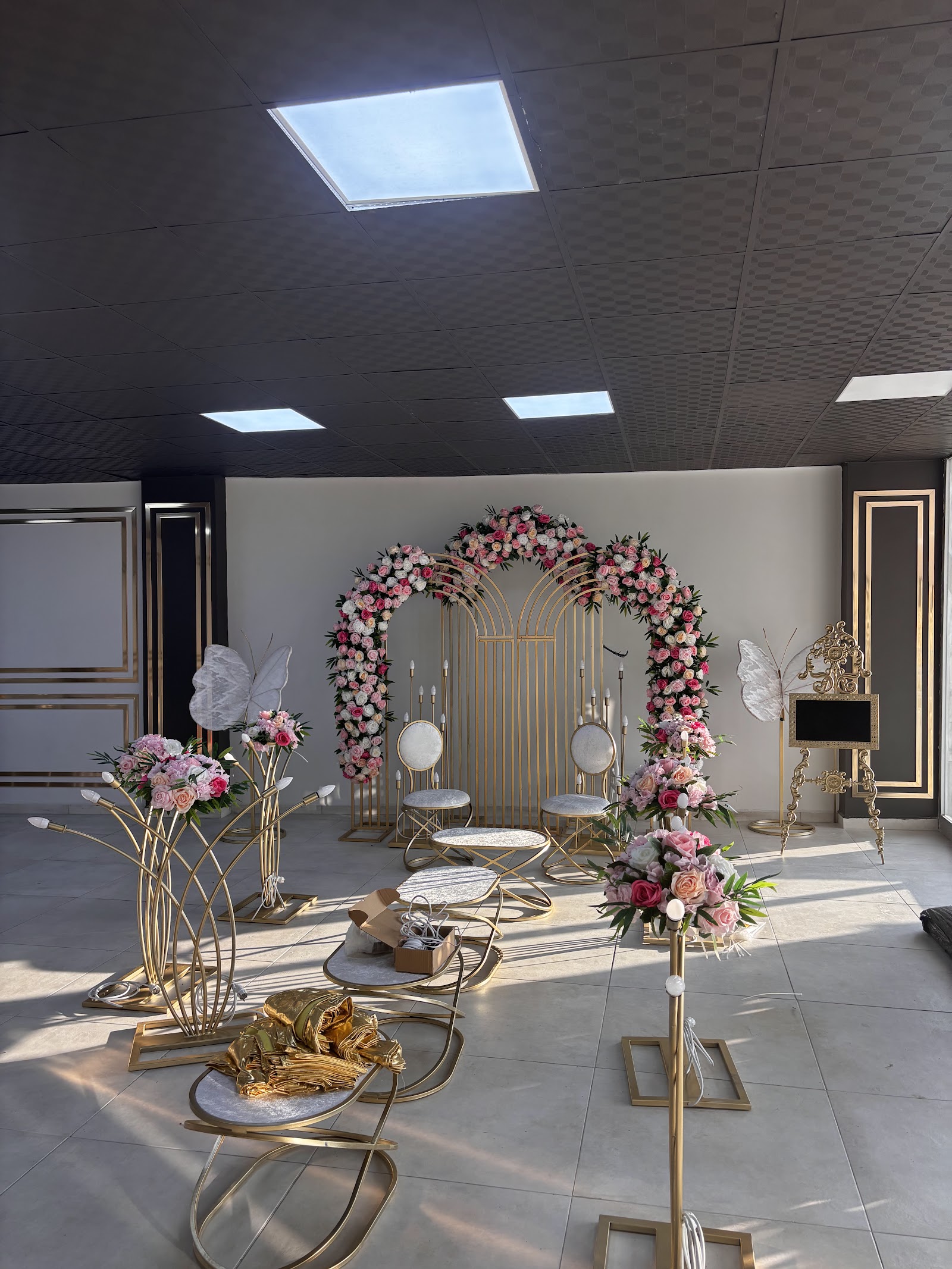 Kuvars Salon Davet Evi
