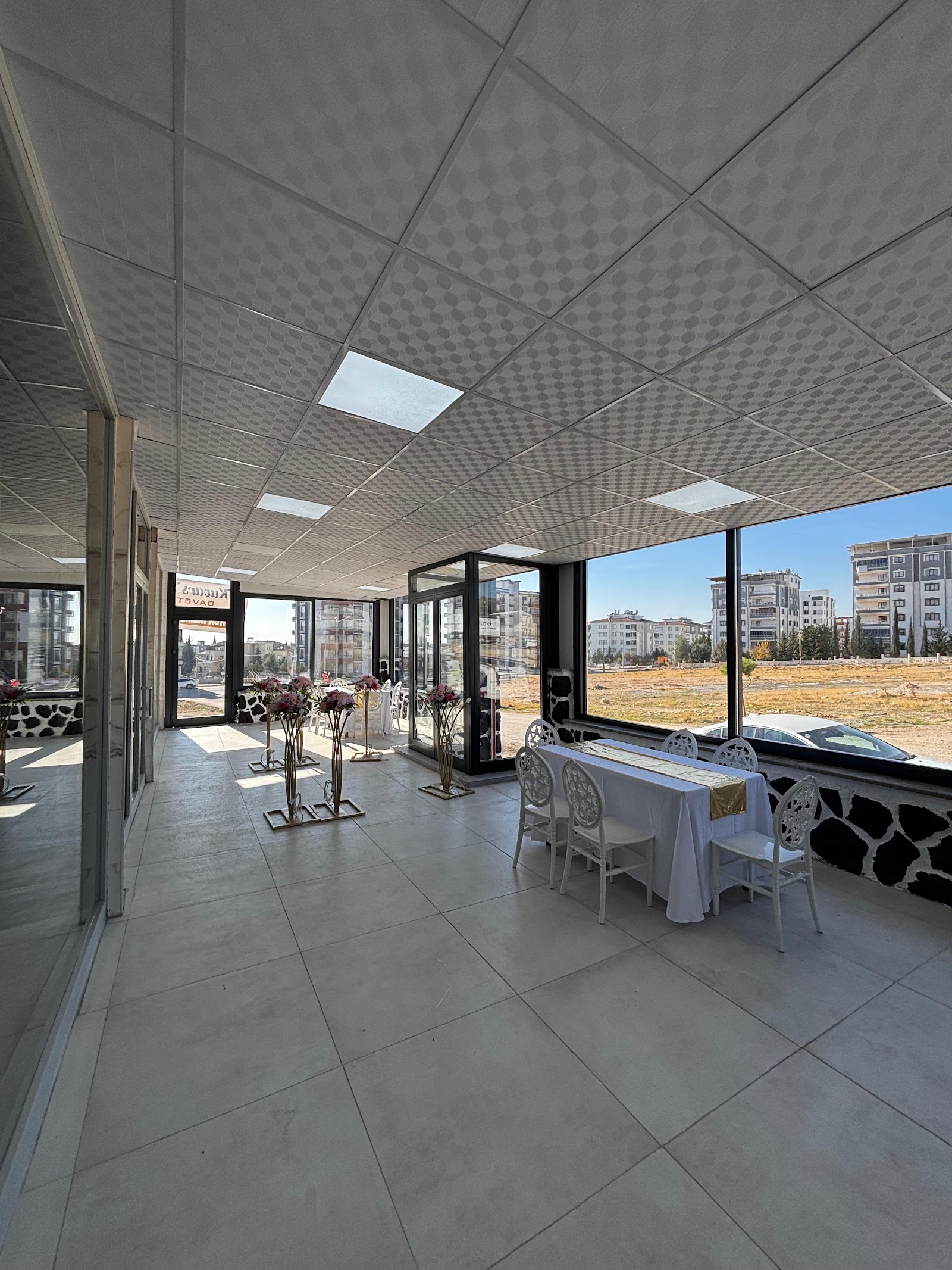 Kuvars Salon Davet Evi kır düğünü mekanı