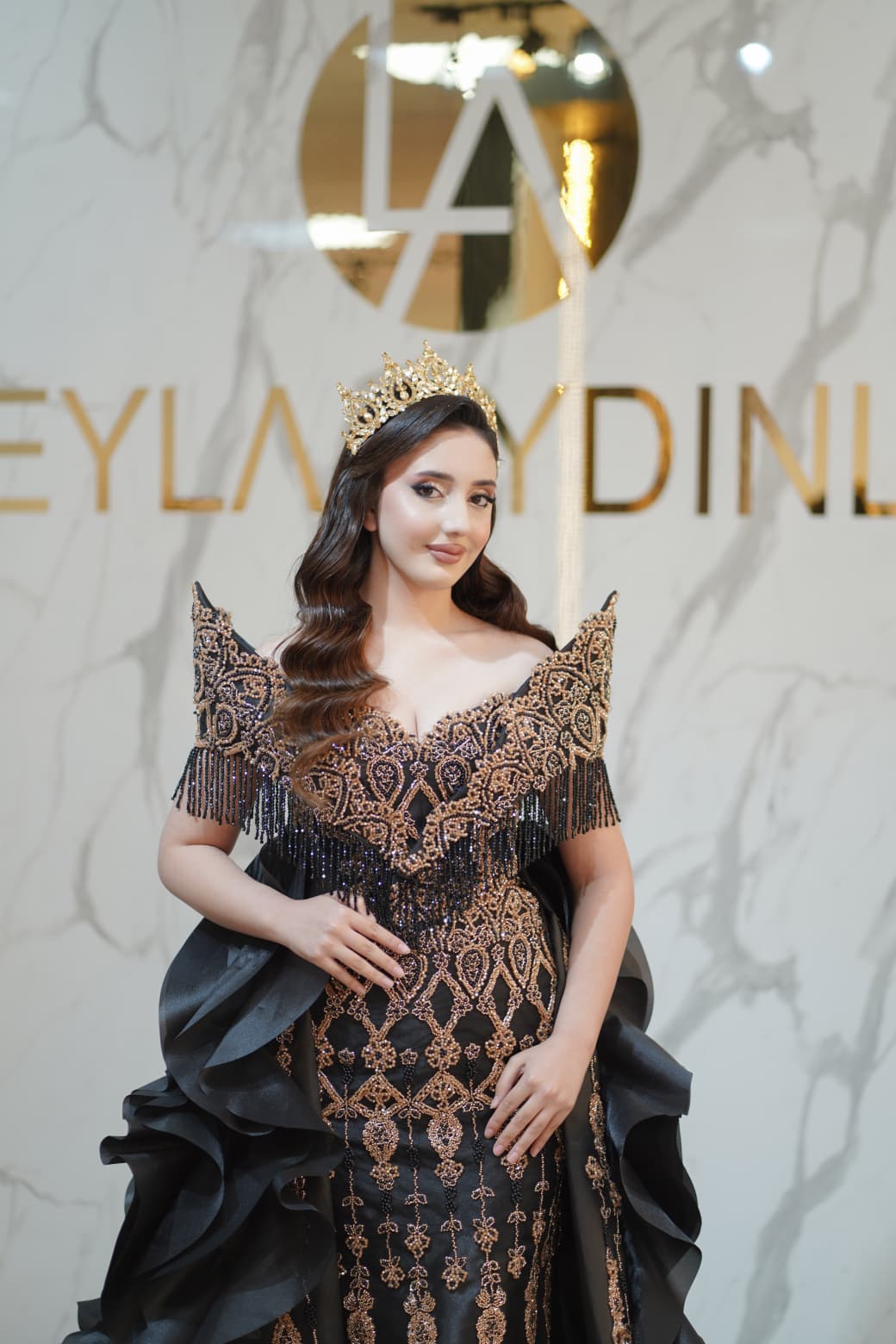 Leyla Aydınlık Gelinlik - Bindallı - Kaftan