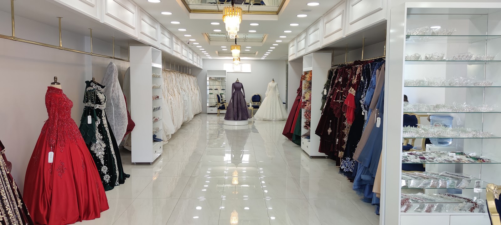 Nisanur Moda Evi / Adıyaman Gelinlik / Adıyaman Nişanlık / Adıyaman Tesettür / Adıyaman