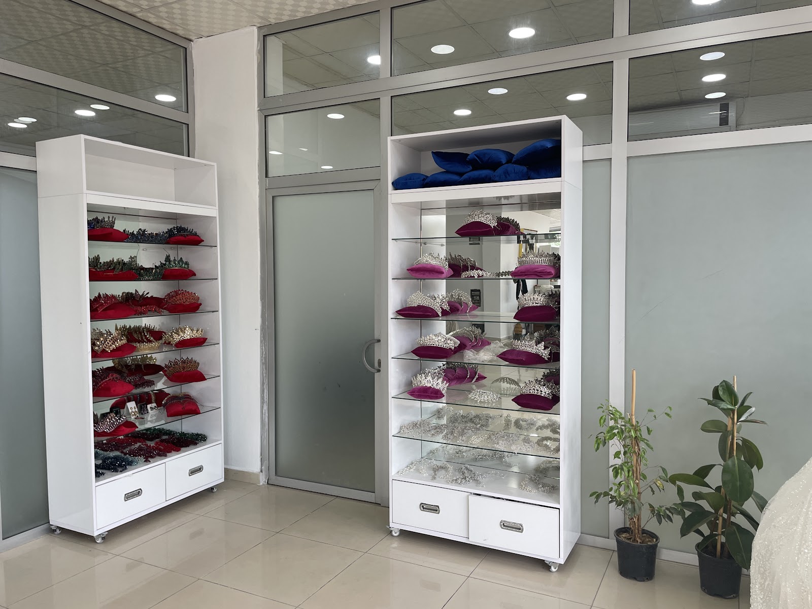 Nisanur Moda Evi / Adıyaman Gelinlik / Adıyaman Nişanlık / Adıyaman Tesettür / Adıyaman